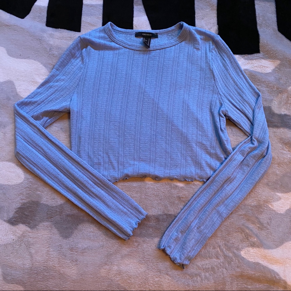 Long sleeve knit crop top